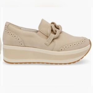 Dolce Vita Bozlee Platform Sneakers Beige Chain Accent Minimalist Size 7.5